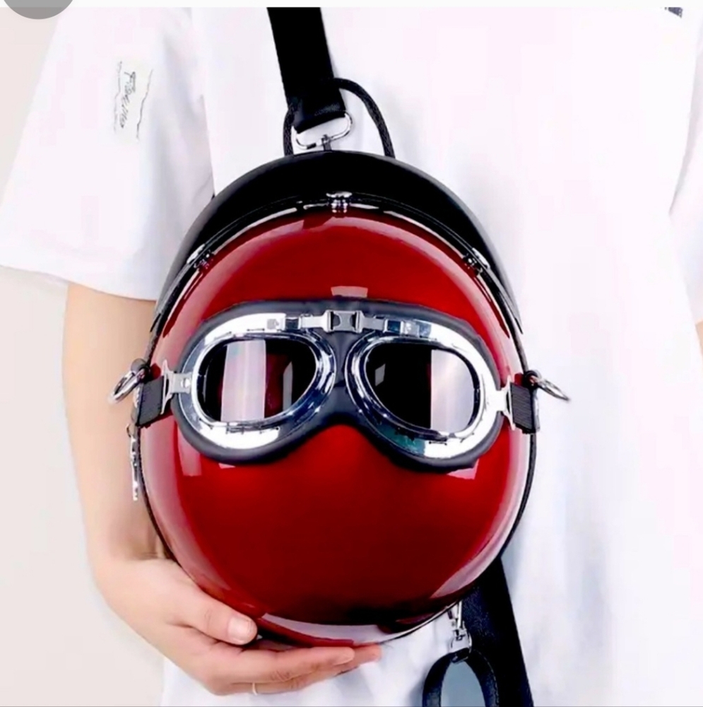 (Purse)Motorcycle Helmet-Inspired Stylish Acrylic Crossbody Bag Red NWT​ - Picture 4 of 5